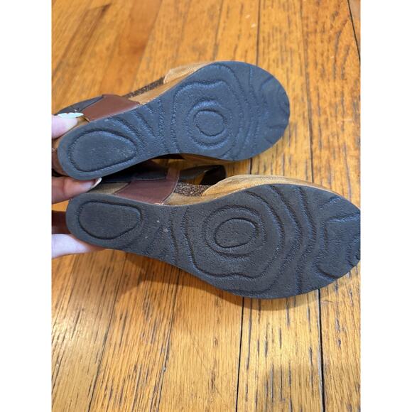 OTBT Rexburg Shoes Womens Size 7.5 Tan Brown Leather Wedge Sandals Comfort - Picture 9 of 9